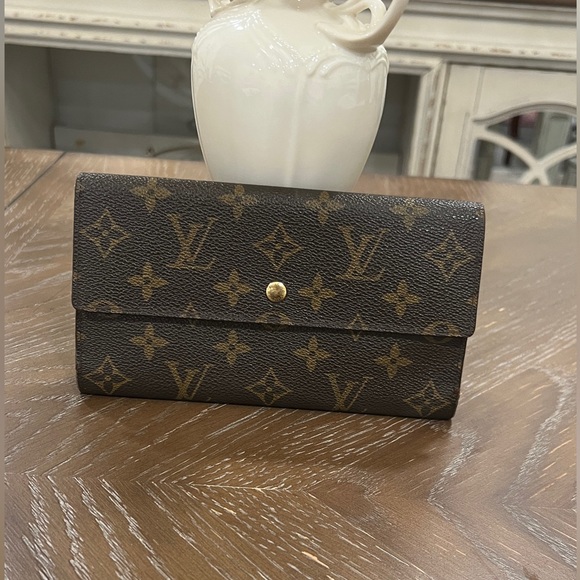 Louis Vuitton Handbags - Sold Louis Vuitton Brown Monogram Wallet